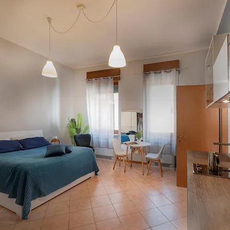 Pensjonat Italianflat - Rentroom Old Town - 200mt To Arena Werona