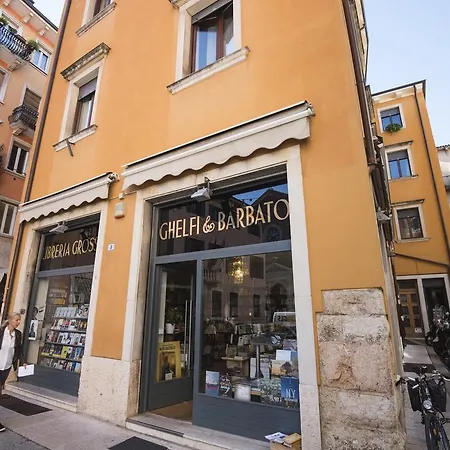 Italianflat - Rentroom Old Town - 200mt To Arena