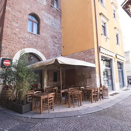 Italianflat - Rentroom Old Town - 200mt To Arena Werona