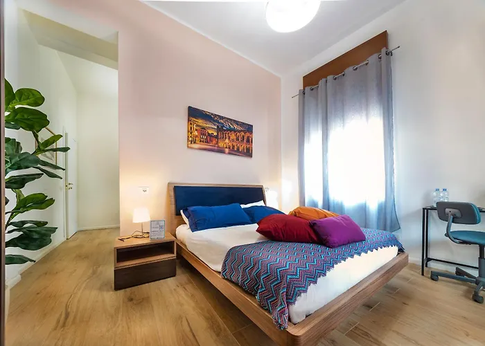Italianflat - Rentroom Old Town - 200mt To Arena Pensionat 3*