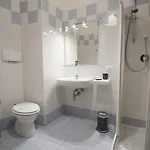 Pensionat Italianflat - Rentroom 200Mt To Arena 3*