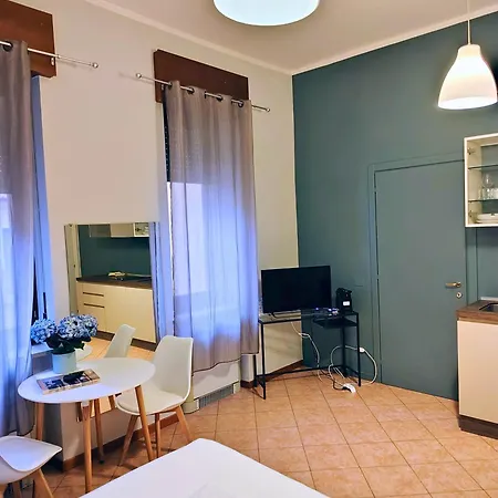 Guest house Italianflat - Rentroom Old Town - 200mt To Arena