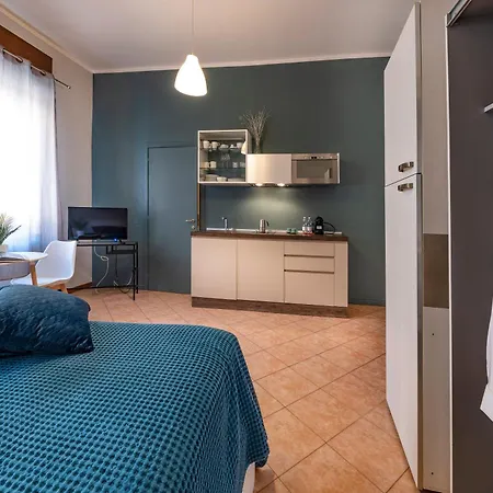 Italianflat - Rentroom Old Town - 200mt To Arena Guest house Verona
