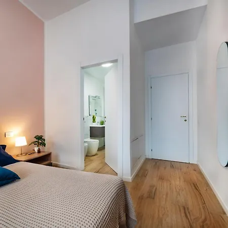 Italianflat - Rentroom Old Town - 200mt To Arena Guest house