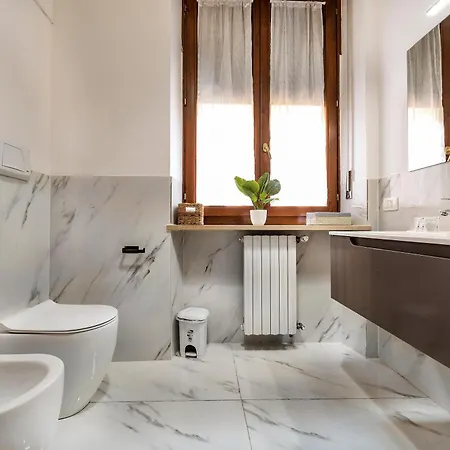 Guest house Italianflat - Rentroom Old Town - 200mt To Arena