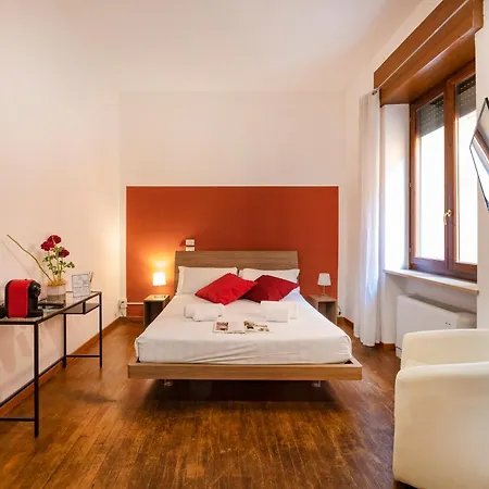 Guest house Italianflat - Rentroom Old Town - 200mt To Arena