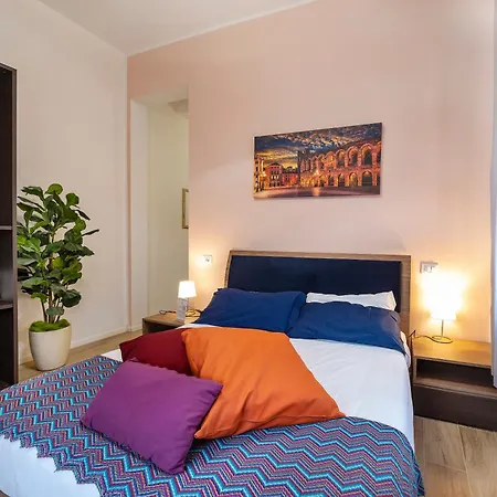 Italianflat - Rentroom Old Town - 200mt To Arena Guest house Verona