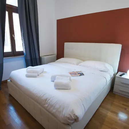Italianflat - Rentroom Old Town - 200mt To Arena Guest house